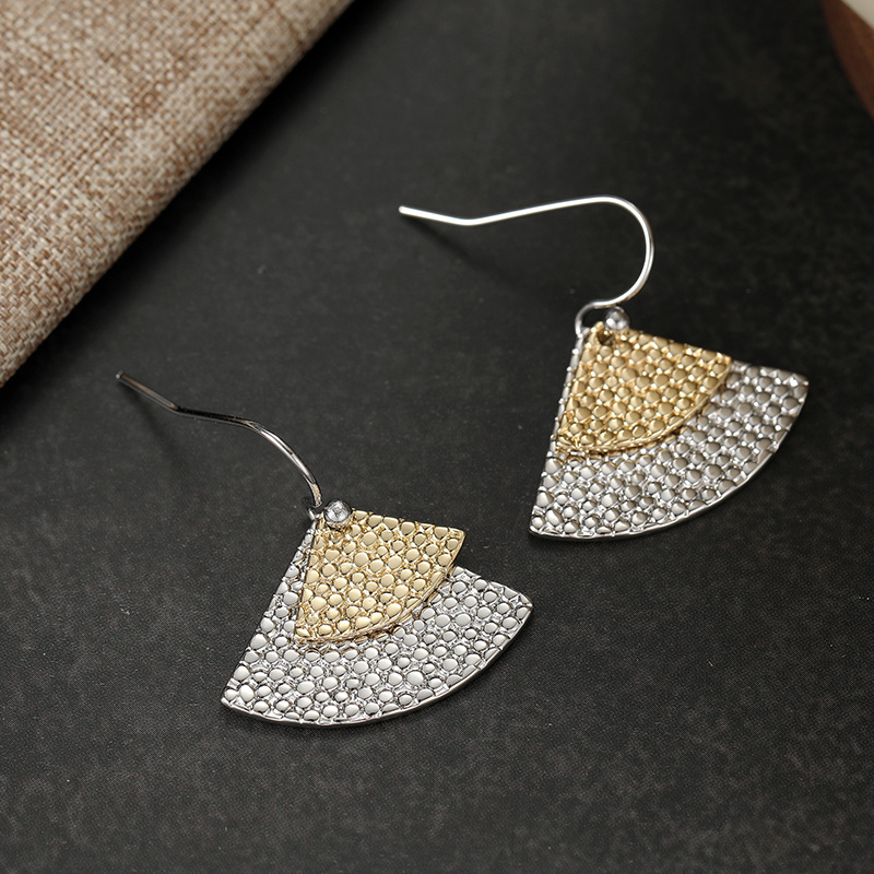 Vintage Two-Tone Fan-Shaped Earrings with Hammer Texture